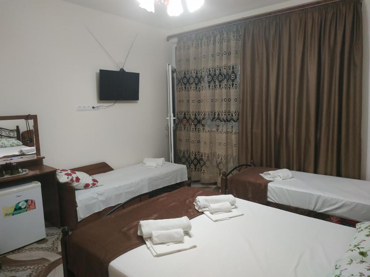 Guest House U Antoniny Γκάγκρα Εξωτερικό φωτογραφία